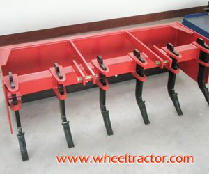 Three Point Hitch Mounted Box Scraper